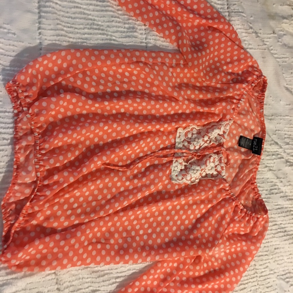 Cute light weight top